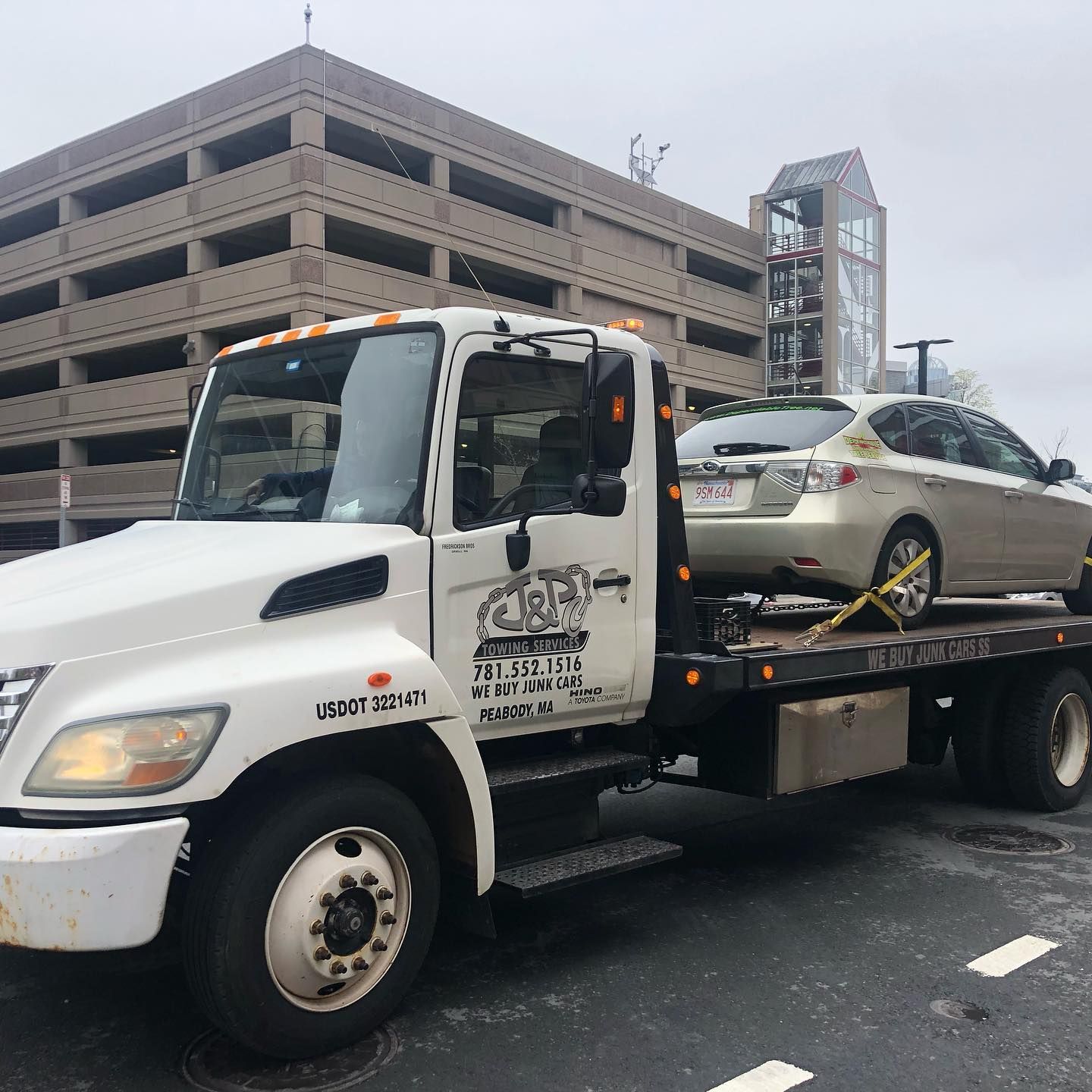 Tow truck from J&P Towing